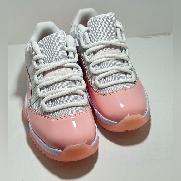 Jordan 11 'LEGEND PINK' Retro Low - Picture 2 of 8